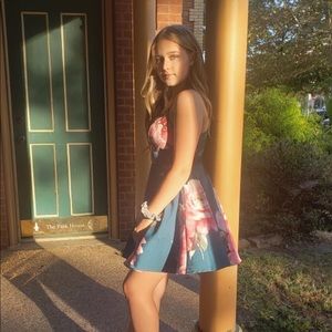 Meet your Posher, Adah